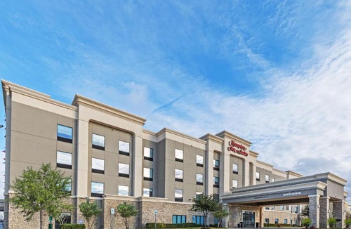 West Dallas Hotel | Hampton Inn & Suites Dallas I-30 Cockrell Hill, Tx
