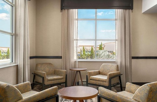 Exeter Hotel | Hampton Inn & Suites Exeter