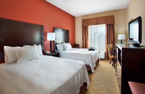 Laurel Hotel | Hampton Inn & Suites Laurel