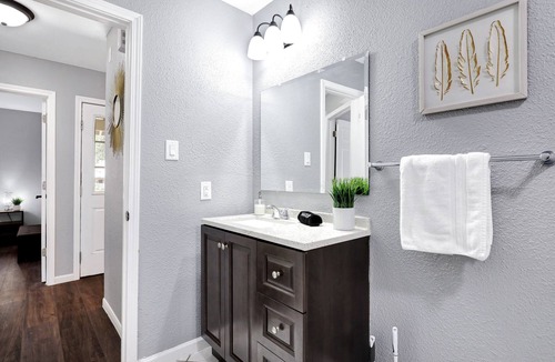 Live Oak House | Have the great stay you've always dreamed of in this 2BR 1 Bath home nestled in a quiet place