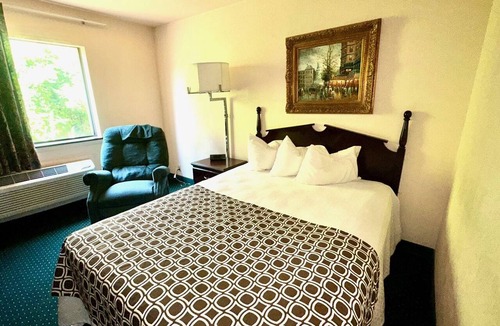 Monroe Hotel | Haven Inn & Suites