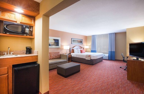 Central City Hotel | Hawthorn Extended Stay by Wyndham Corpus Christi