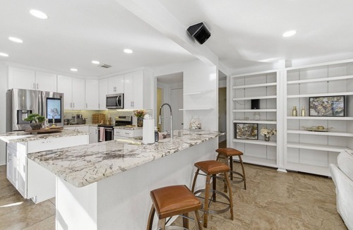 Wetmore House | Heated Pool, Hot Tub & Huge Backyard. Spacious Family Getaway 20 Minutes from DT