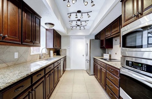 Wetmore House | Heated Pool-HotTub-Game Room-Fire Pit-Big Backyard