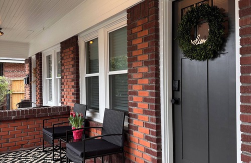 Greater Heights House | Heights Haven - A Charming bungalow in the fabulous Houston Heights neighborhood