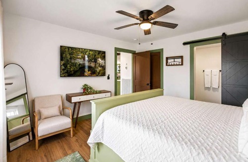 Pikeville House | Hemlock Haven - Fall Creek Falls Escape -Sleeps 16