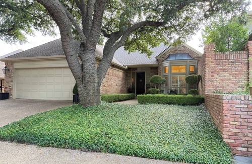 North Dallas House | Hidden gem in the heart of Dallas, minutes away from premier shopping and dining