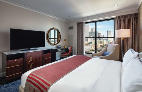 Arts/Warehouse District Hotel | Higgins Hotel, Official Hotel of The National WWII Museum, Curio Collection by Hilton