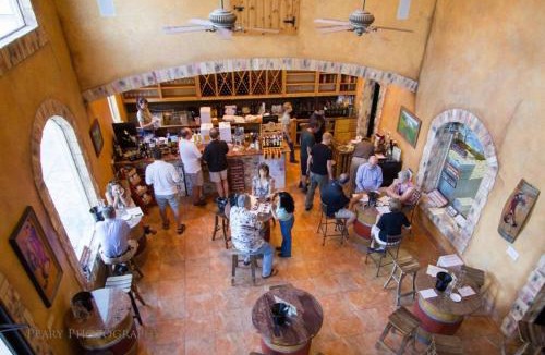Oatmeal Apartment | HILL COUNTRY HOME 15 ACRES,BILLIARD,FIREPIT,POOL,WINERY, Next to Flat Creek Winery