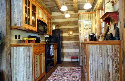Hays County Cabin | Hill Country Log Cabin Close to Wimberley & Dripping Springs Shopping and Dining