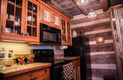 Hays County Cabin | Hill Country Log Cabin Close to Wimberley & Dripping Springs Shopping and Dining