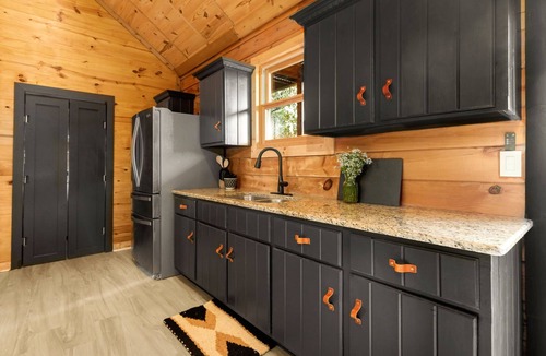 Blanco Cabin | Hill Country Luxury Cabin