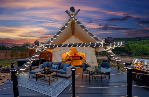 Marble Falls Cabin | Hill Country River Yurt, Hot Tub,Kayaks, Movie Projector, Outside Projector
