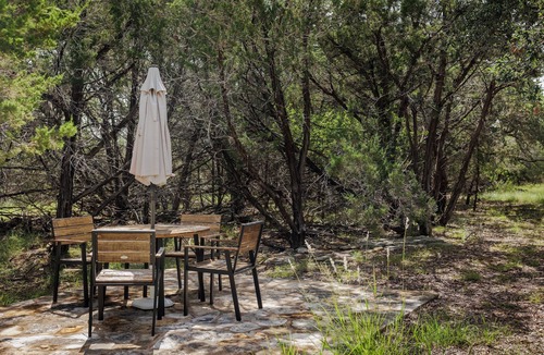 Johnson City Condo | 🏕️ Hill Country Safari Tent w/Soaking Tub + Cowboy Pool | Glamping Escape 🌿