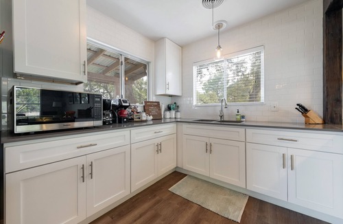 Oatmeal House | Hillside Paradise near Hidden Falls! Clean 3/1.5, Expansive views