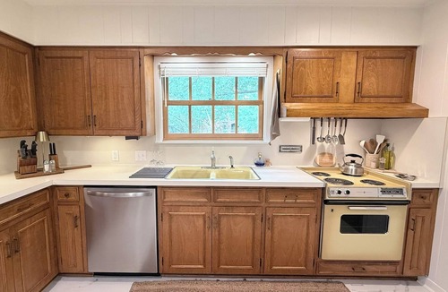 Westcliff House | Hilltop Hideaway Near TCU, Dickies Arena & Medical District
