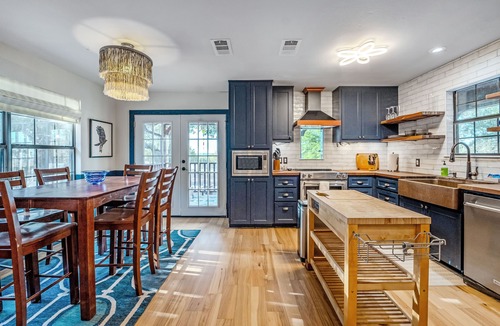 Dripping Springs House | Hilltop Oasis w/Pool, Hot Tub, Fire Pit + Views