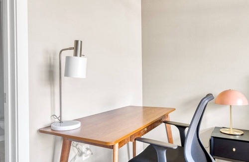 Barton Heights Apartment | Hip Barton Springs 1BR w/ Gym, Pool & W/D, nr Zilker, by Blueground