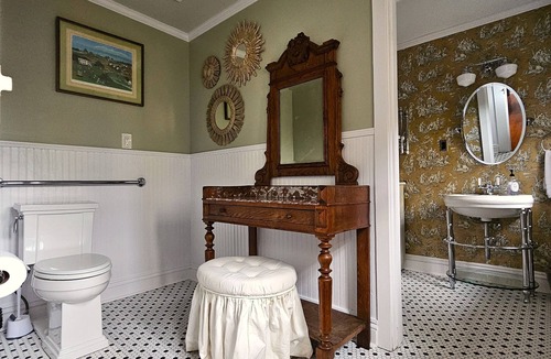 Faubourg Marigny Hotel | Historic Designer Compound w/2 Homes, Pool + Spa, French Quarter/Marigny