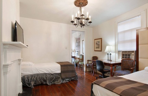 Faubourg Marigny Hotel | Historic Mardi Gras Inn
