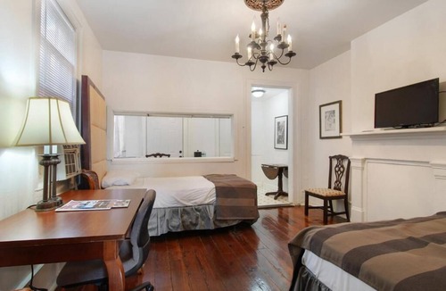 Faubourg Marigny Hotel | Historic Mardi Gras Inn