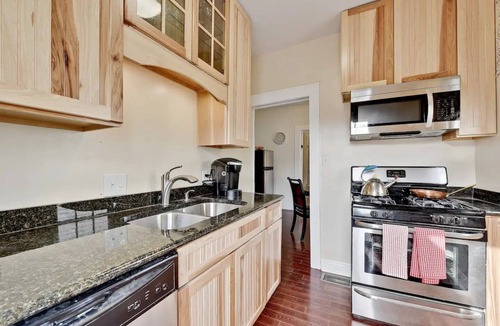 Lower Garden District Cottage | Historic New Orleans Cottage