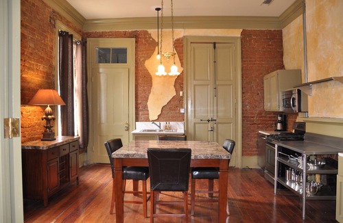 Central Business District Condo | Historic New Orleans Condo With Fantastic Location!