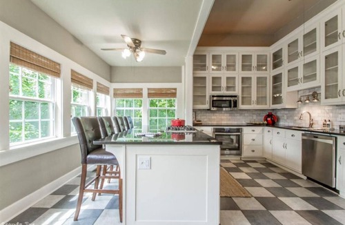 Hot Springs House | Historic Treasure Near Downtown/Oaklawn Racing Casino Resort/Hiking Trails