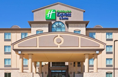 White Rock Hills Hotel | Holiday Inn Express & Suites Dallas Fair Park, an IHG Hotel