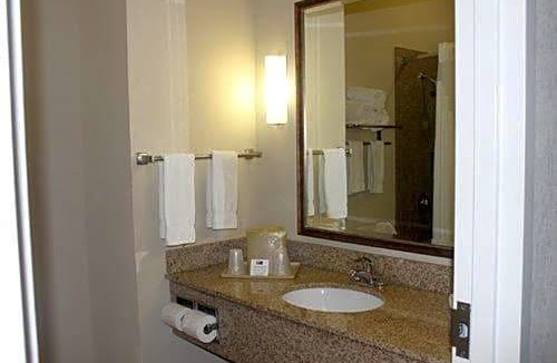 New Iberia Hotel | Holiday Inn Express Hotel & Suites New Iberia - Avery Island, an IHG Hotel