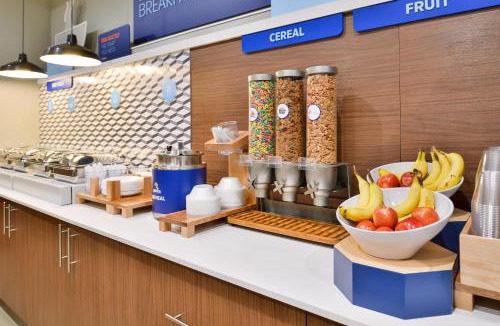 Brownwood Hotel | Holiday Inn Express - Early by IHG