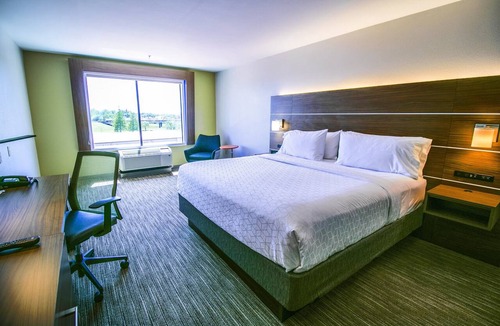 Port Allen Hotel | Holiday Inn Express Hotel & Suites, a Baton Rouge-Port Allen by IHG