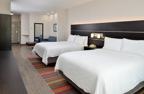 Royse City Hotel | Holiday Inn Express Hotel & Suites Royse City by IHG