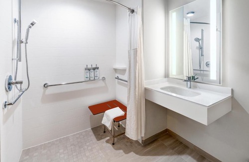 New Iberia Hotel | Holiday Inn Express Hotel & Suites New Iberia - Avery Island by IHG