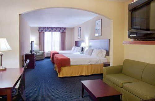 Orange Hotel | Holiday Inn Express Hotel and Suites Orange, an IHG Hotel