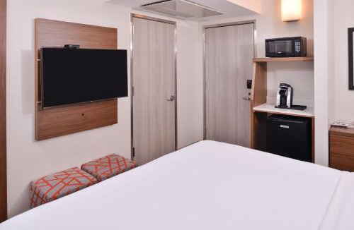 Arts/Warehouse District Hotel | Holiday Inn Express New Orleans - Arts District by IHG