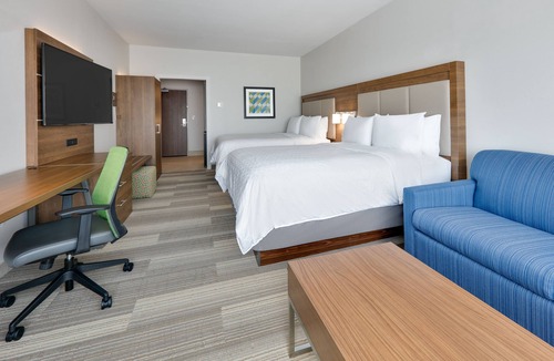 Roanoke Hotel | Holiday Inn Express & Suites Fort Worth North - Northlake by IHG