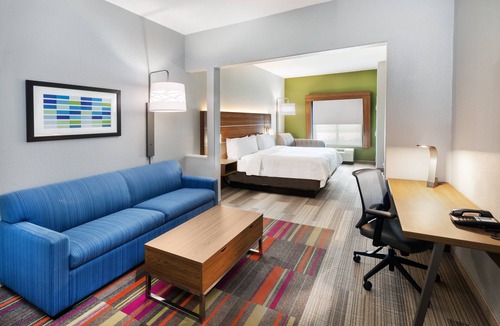 Hutto Hotel | Holiday Inn Express & Suites Austin NE - Hutto by IHG