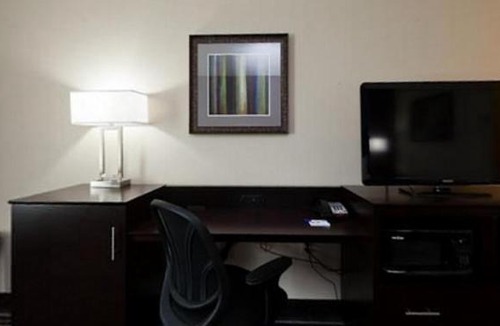 Mathews Hotel | Holiday Inn Express & Suites Raceland - Highway 90 by IHG