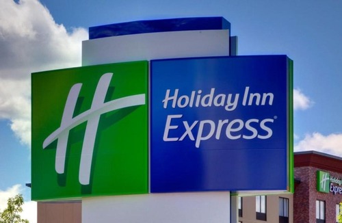East Riverside Hotel | Holiday Inn Express & Suites Waco Downtown by IHG