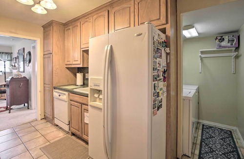 Richardson House | Home 1 Mi to University of Texas: Relax Fireside!