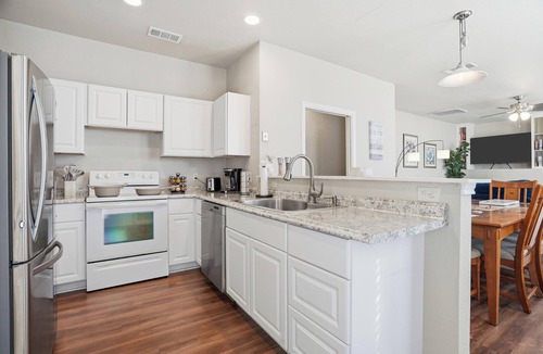 Como House | Home Away from Home