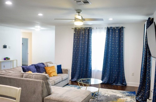 Gentilly Woods House | Home Away From Home 10 Mins from the French Quarter