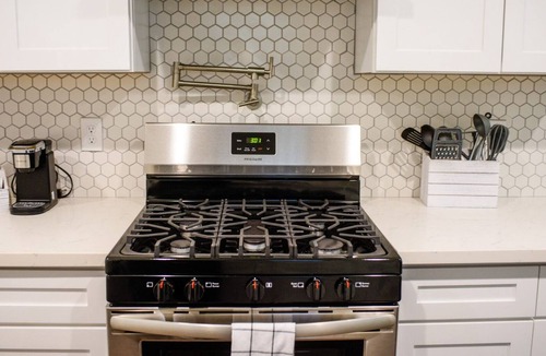 Gentilly Woods House | Home Away From Home 10 Mins from the French Quarter