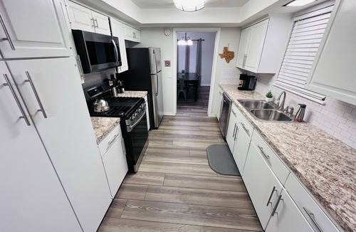 Coronado Hills House | Home In Austin - Sleeps 24 - 10 Minutes To Downtown