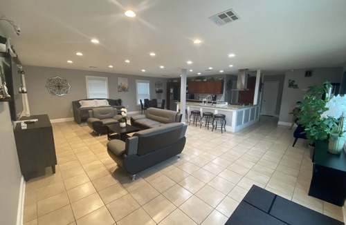 Braithwaite House | Home sweet home near New Orleans, 5BR & 11 beds