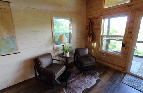 Chatham Cabin | HootnHoller at this secluded 3-bedroom cabin on beautiful Caney Lake.