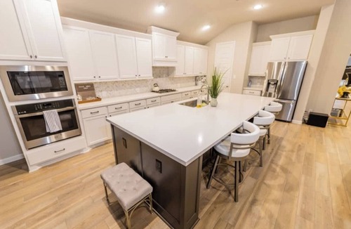 Richmond House | Houston Luxury Vibes w/Private Pool & Spa!