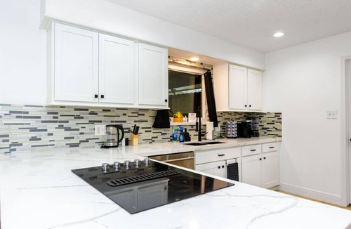 Ponderosa Forest House | Houston pool retreat near George Bush airport