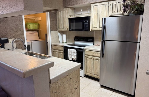 Braeswood Place Condo | Houston TX - Houston Stadium - 2Be/2Ba Condo - Close to Medical Center